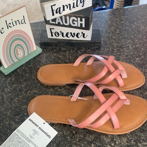 Flat sandals - Picture 3 of 4